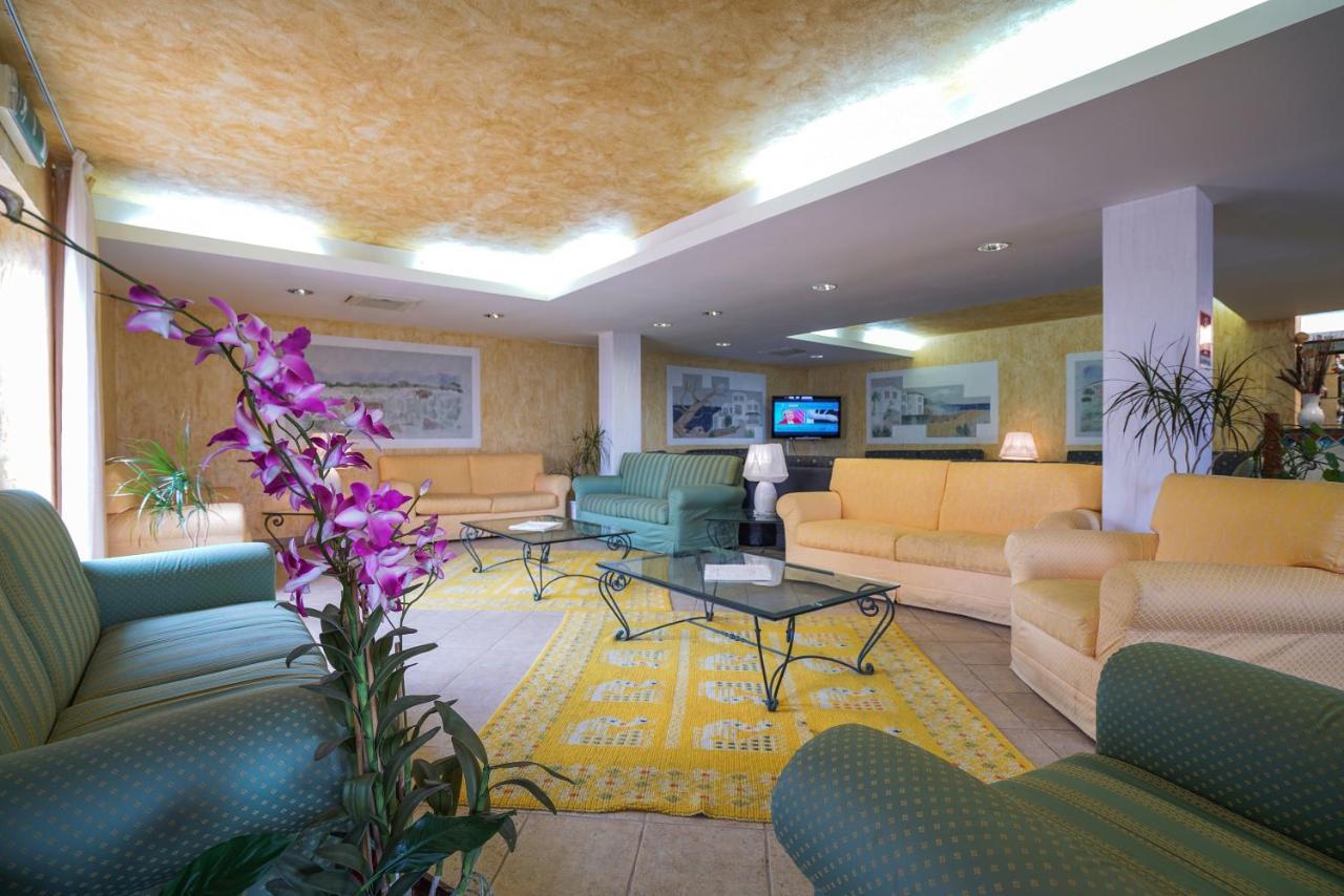 Borgo Saraceno Hotel-Residence Santa Teresa Gallura Eksteriør bilde